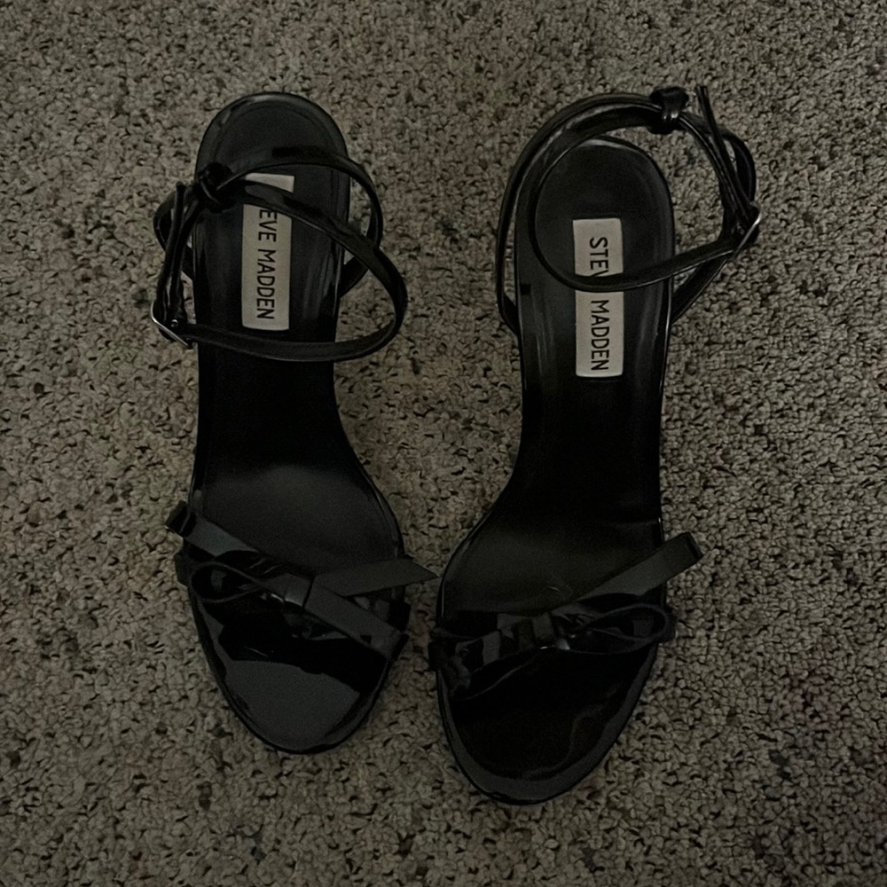 Steve Madden Bradshaw Black Bow Heels